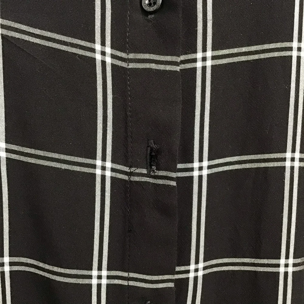CALVIN KLEIN / Black & White Striped Long Sleeve Button Down Size XS